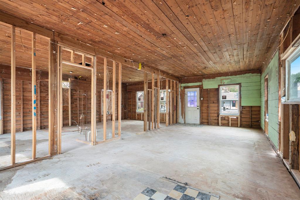 312 S Avenue F, Humble, Texas image 10