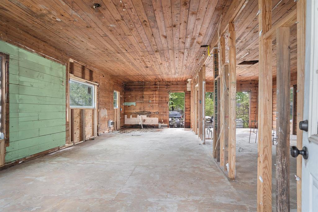 312 S Avenue F, Humble, Texas image 15
