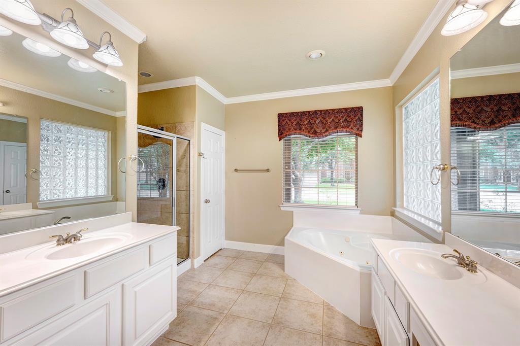 3004 Sugar Maple Court, Friendswood, Texas image 15