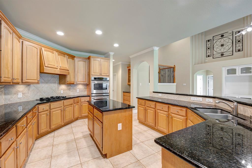 3004 Sugar Maple Court, Friendswood, Texas image 7