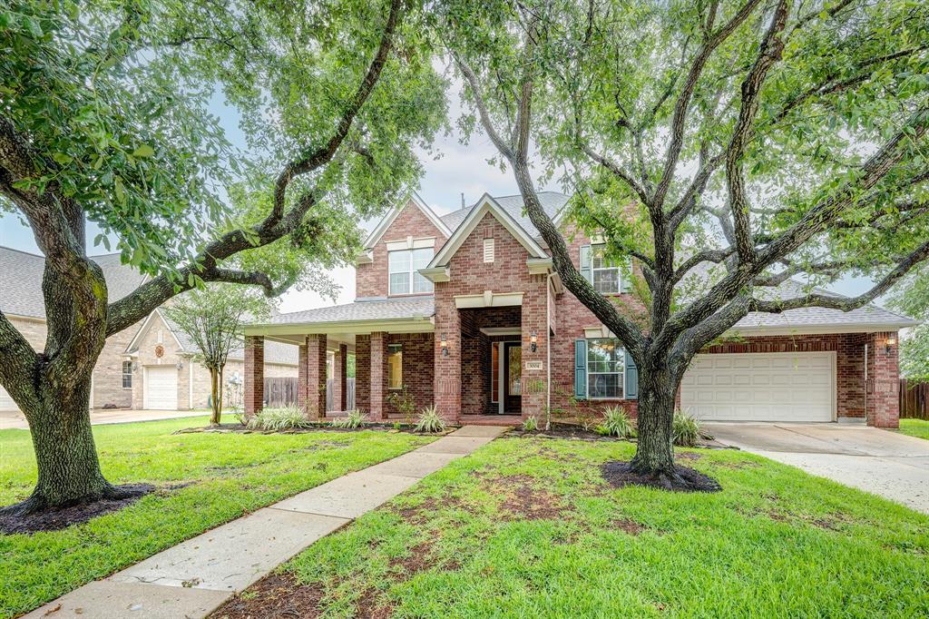 3004 Sugar Maple Court, Friendswood, Texas image 1