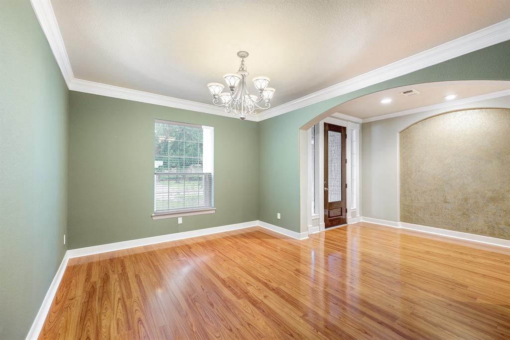 3004 Sugar Maple Court, Friendswood, Texas image 3