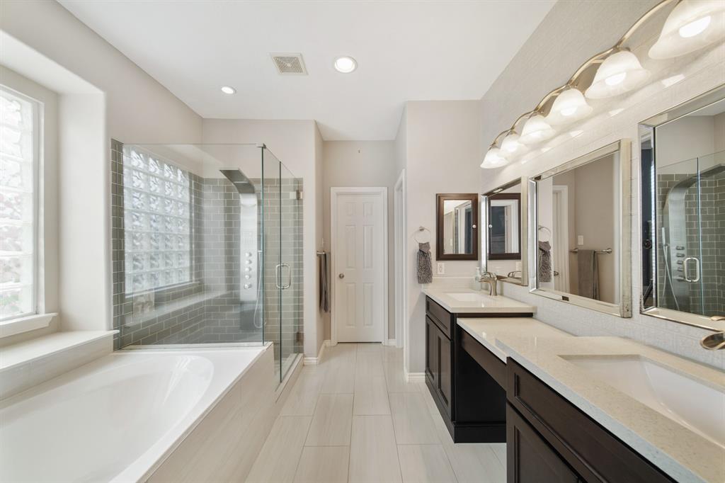 3710 Oak Bent Drive, Pearland, Texas image 17
