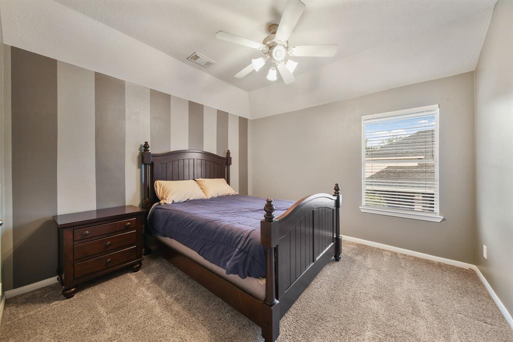 3710 Oak Bent Drive, Pearland, Texas image 24