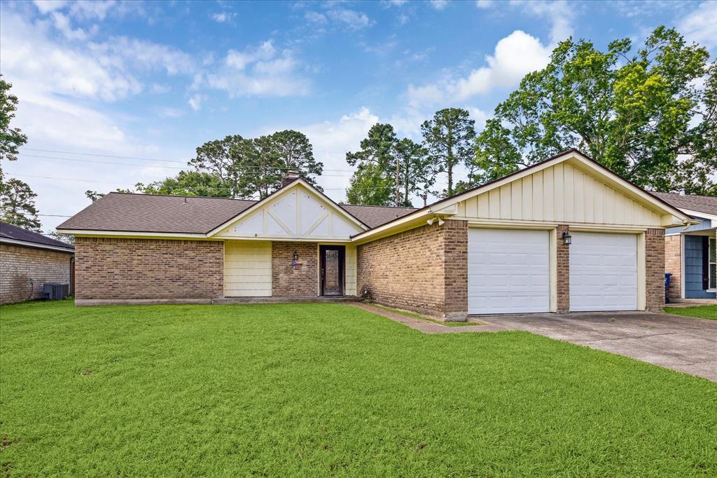 2718 Leichester Drive, Spring, Texas image 1