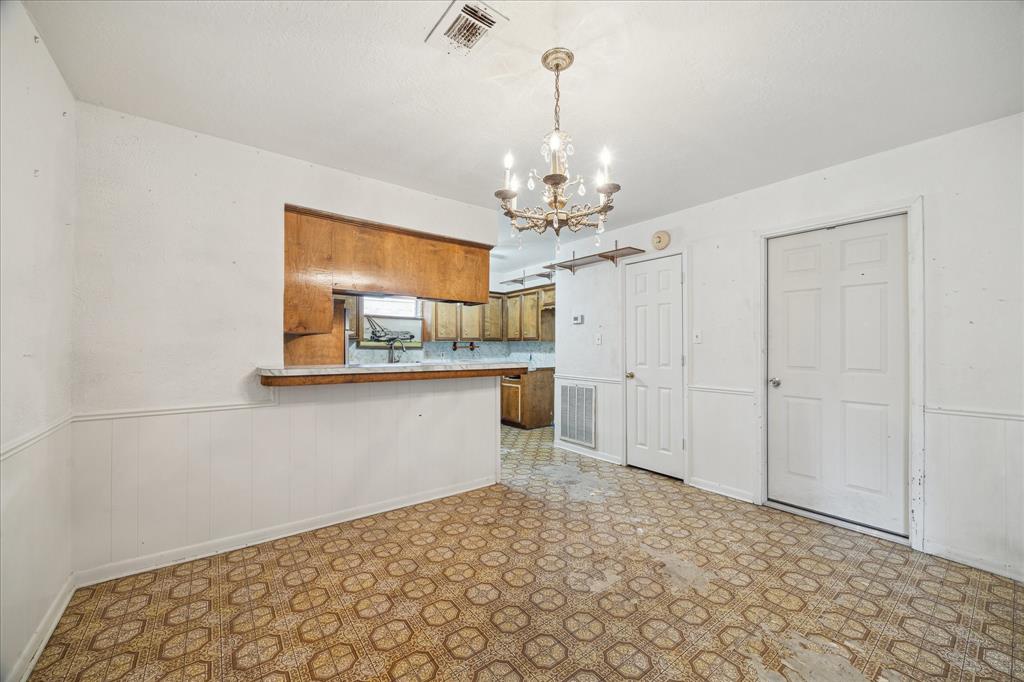 2718 Leichester Drive, Spring, Texas image 4