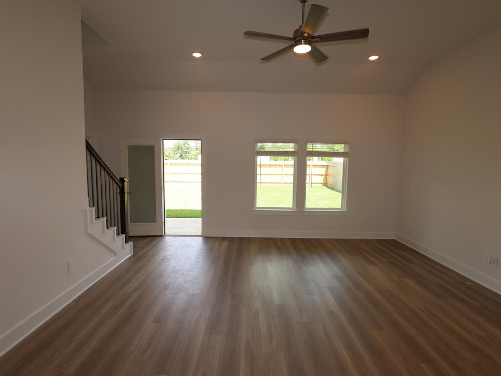 17303 Silver Birch Court, New Caney, Texas image 3