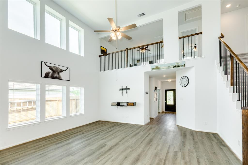 553 Green Meadows Drive, West Columbia, Texas image 21