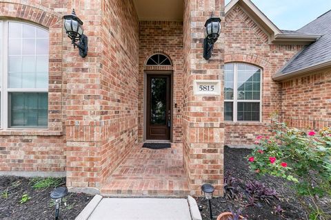 Single Family Residence in Richmond TX 5815 Chaste Court 2.jpg