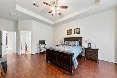 Single Family Residence in Richmond TX 5815 Chaste Court 21.jpg