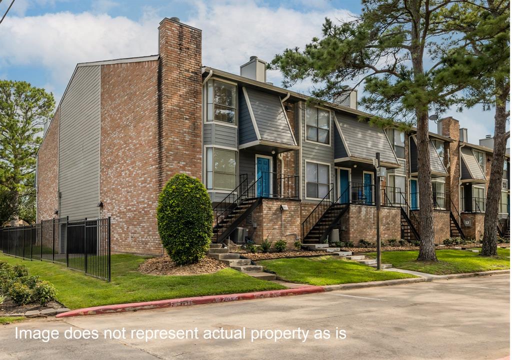 2102-M03 Place Rebecca Lane