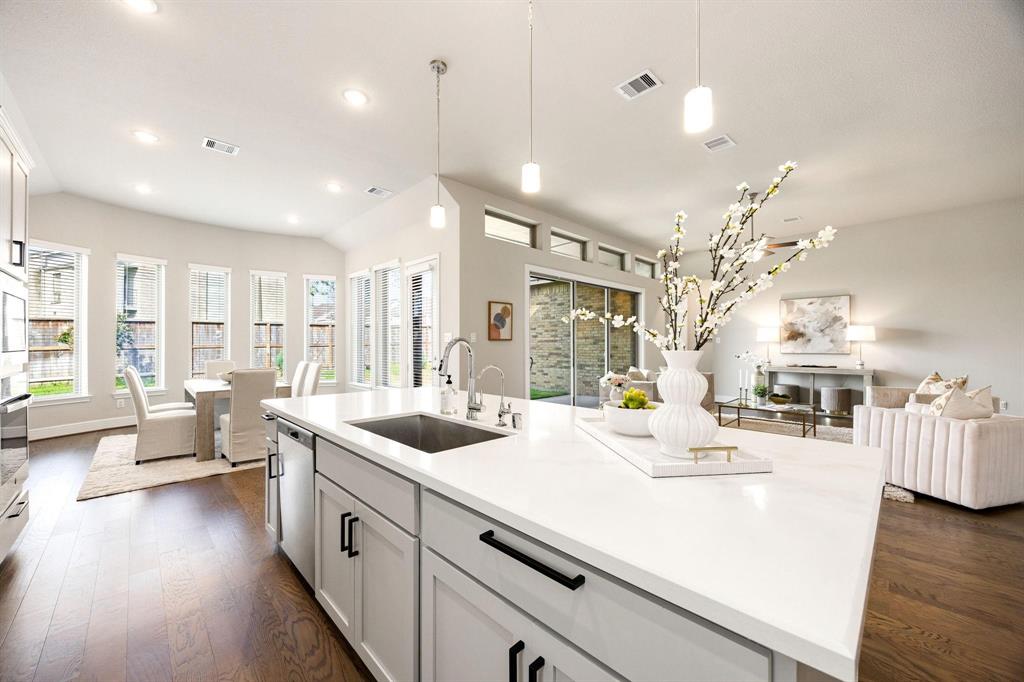 property-search 3 1511 Ruby Ford Lane