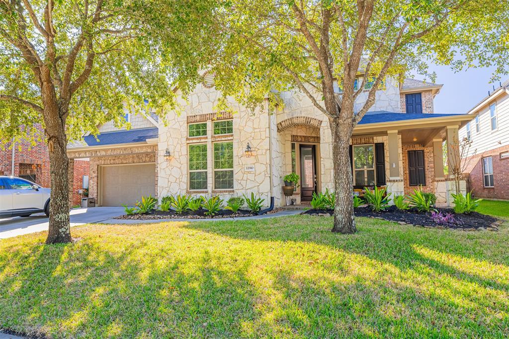 12910 Picket Hills Lane, Humble, Texas image 2