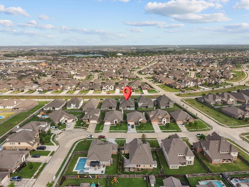 706 Westwood Drive, League City, Texas image 4