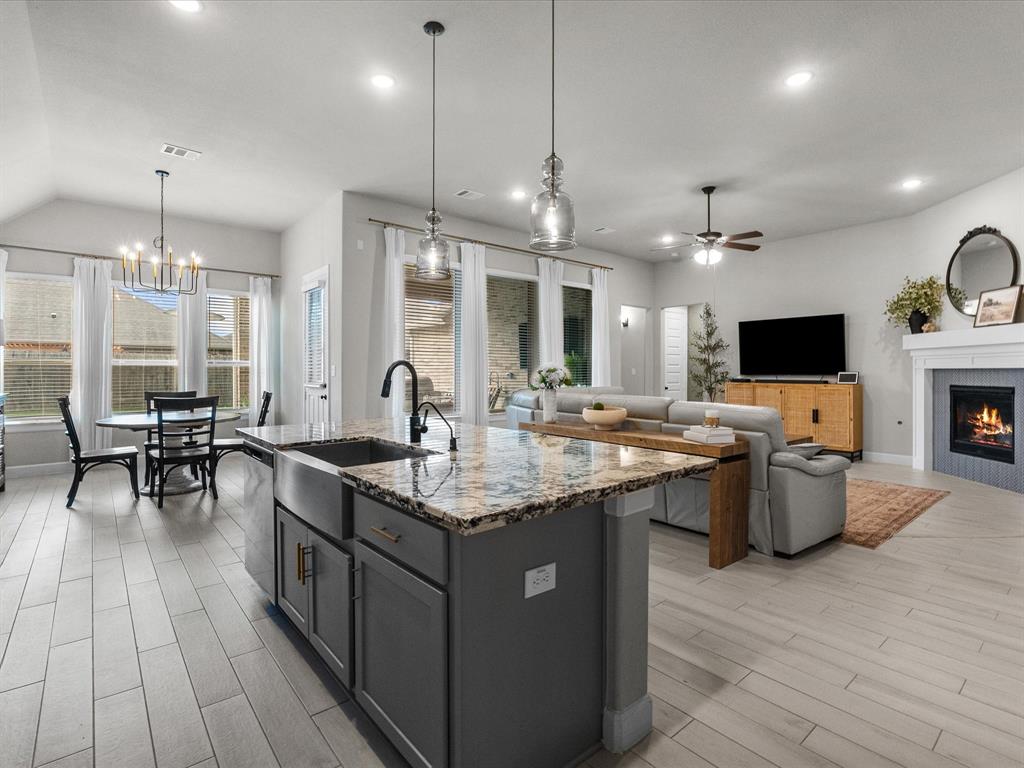 706 Westwood Drive, League City, Texas image 22