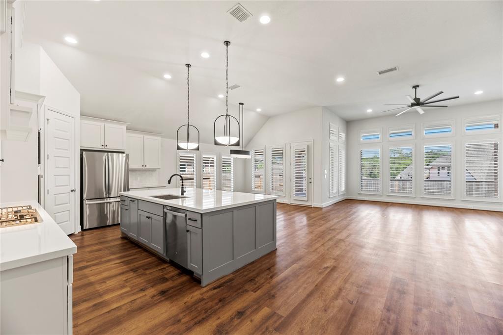 114 Artisan Ridge Drive, Conroe, Texas image 15