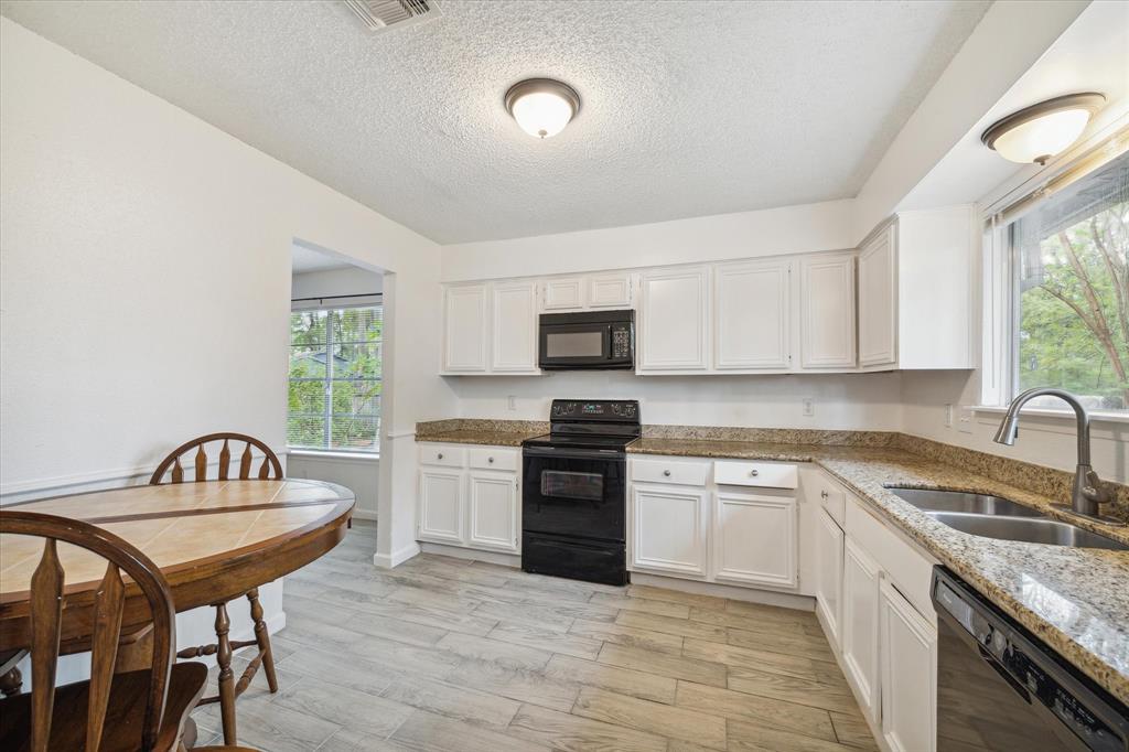 5302 Oaklynn Drive, Spring, Texas image 12