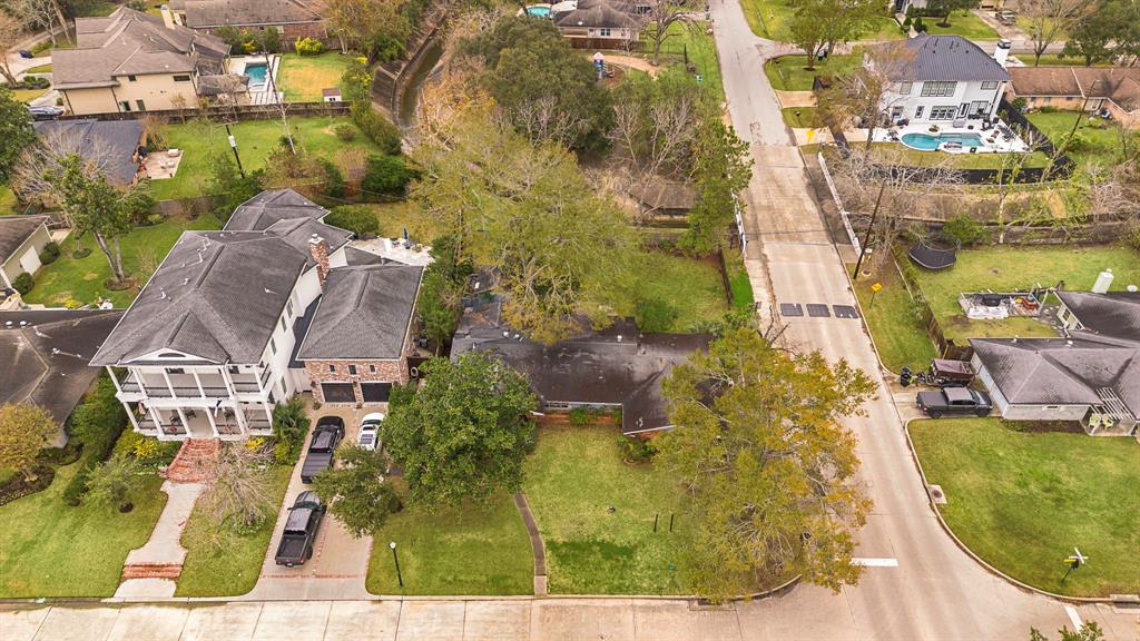8802 Lanell Lane