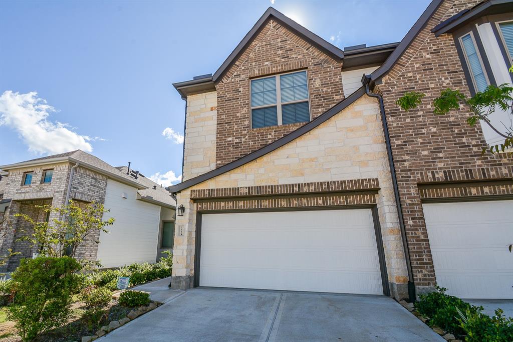 1554 Rustling Creek Drive, Missouri City, Texas image 32