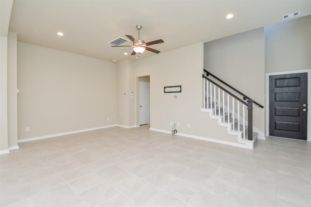 1554 Rustling Creek Drive, Missouri City, Texas image 5