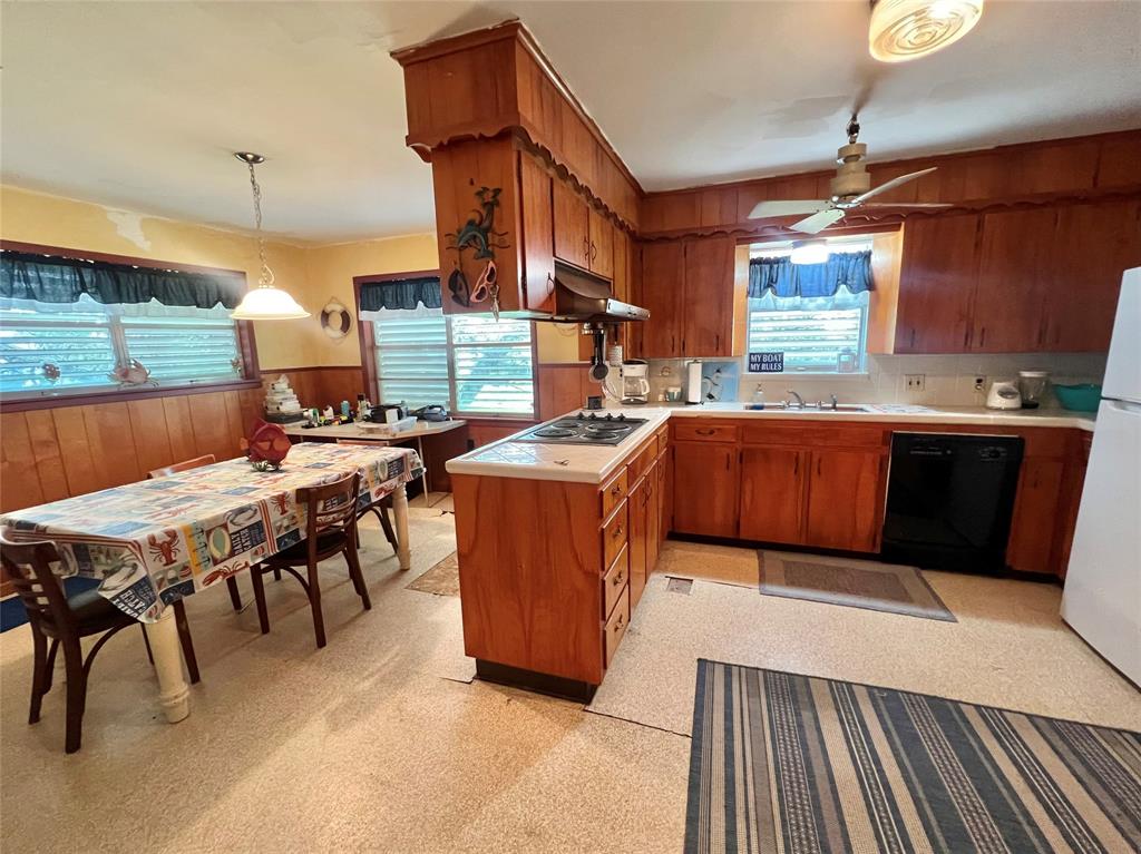 714 Griffin Drive, Freeport, Virginia image 6