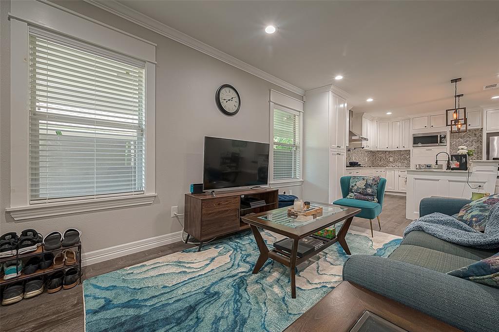 1405 Walton Street, Houston, Texas image 14