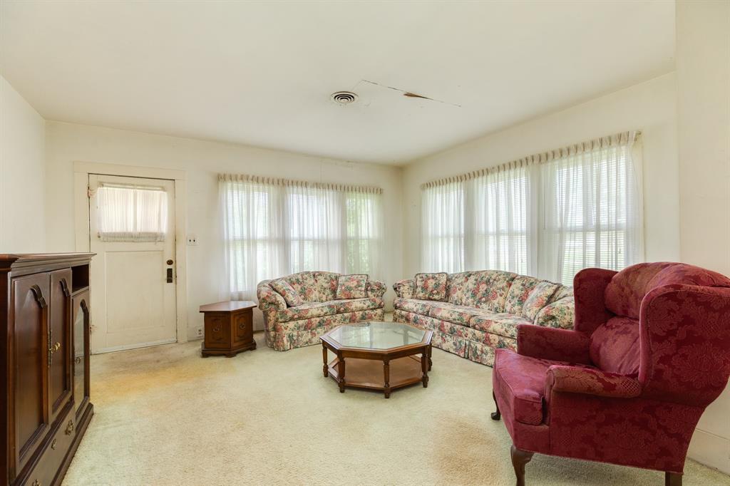 110 W Florida Street, Brazoria, Texas image 5