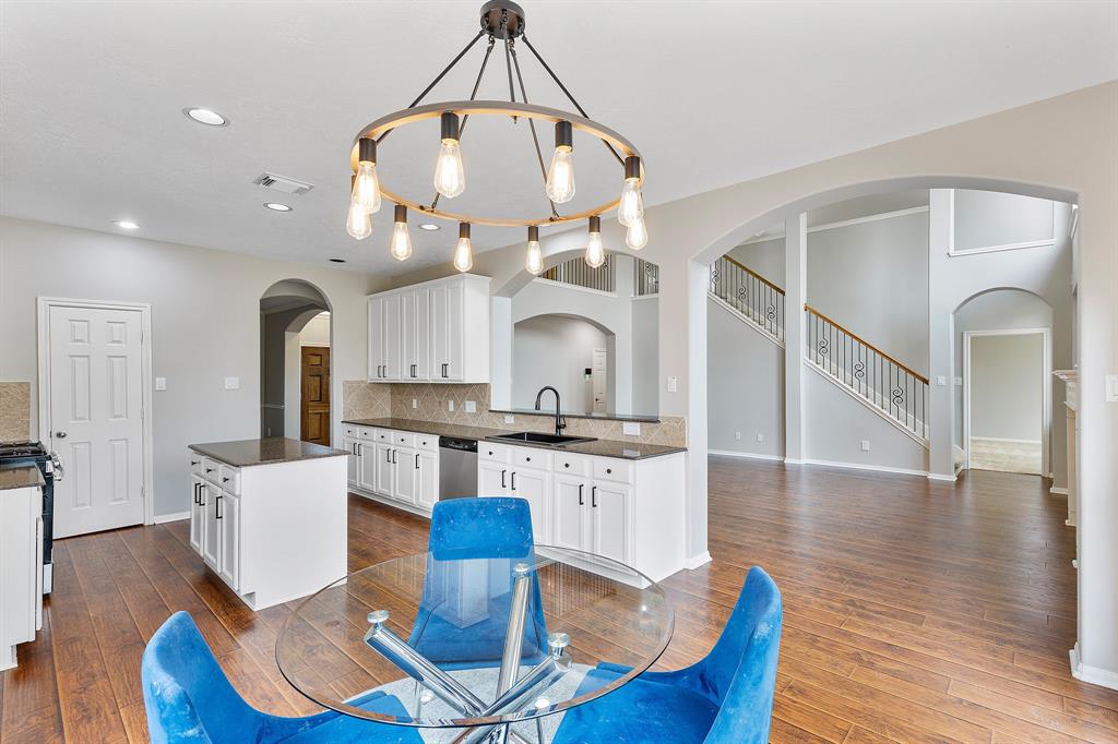 8507 Silver Lure Drive, Humble, Texas image 18