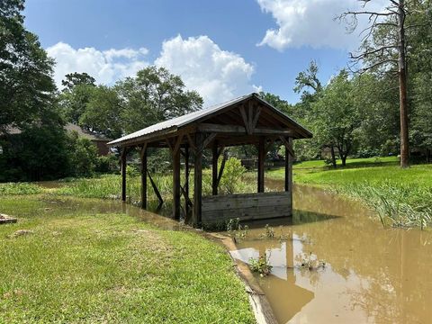 Photo of 162 Cove View Drive, Trinity, TX 75862 (MLS # 81078083)