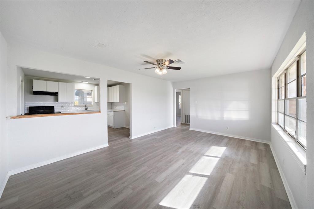 408 S Texas Street, Texas City, Texas image 4