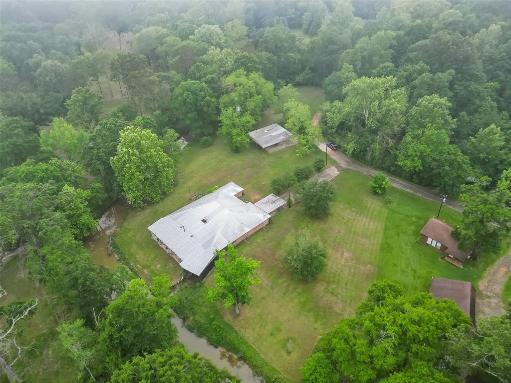 101 Walnut Drive, Coldspring, Texas image 5