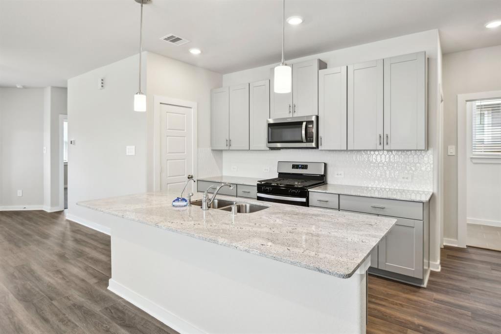 18648 W Presswood Way Drive #104, New Caney, Utah image 3