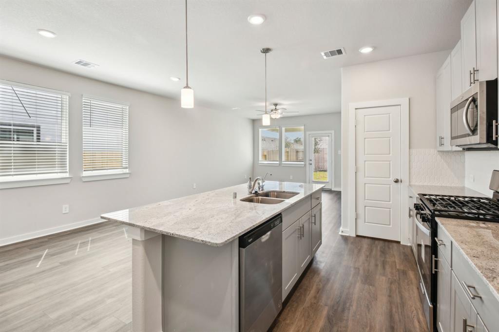 18648 W Presswood Way Drive #104, New Caney, Utah image 11