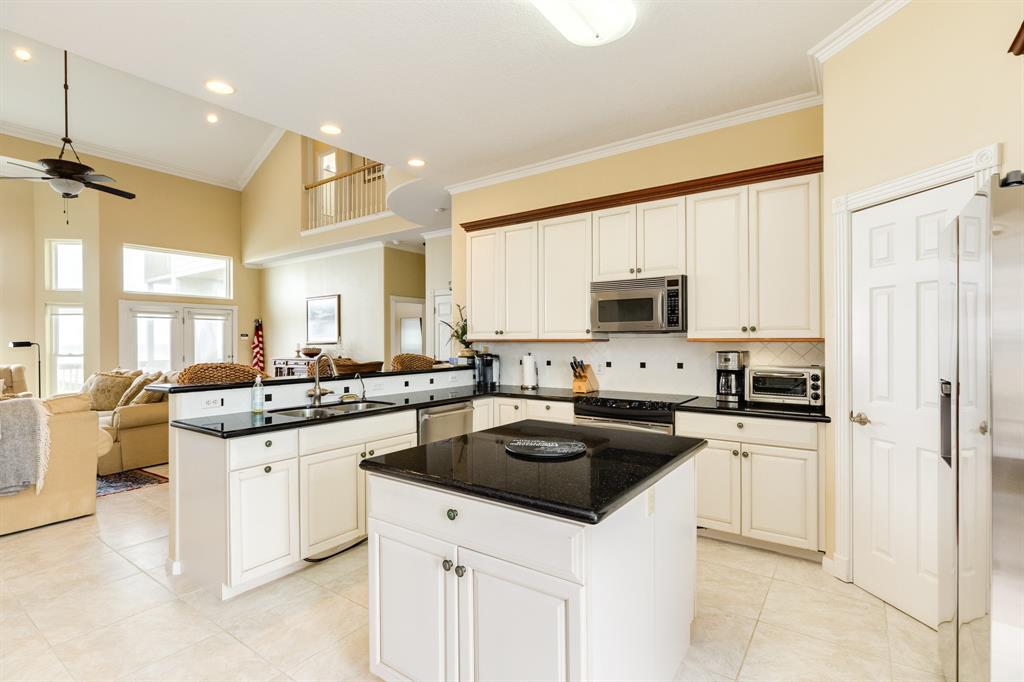 2330 Blue Water Highway, Surfside Beach, Texas image 14