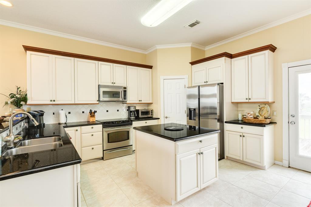 2330 Blue Water Highway, Surfside Beach, Texas image 12