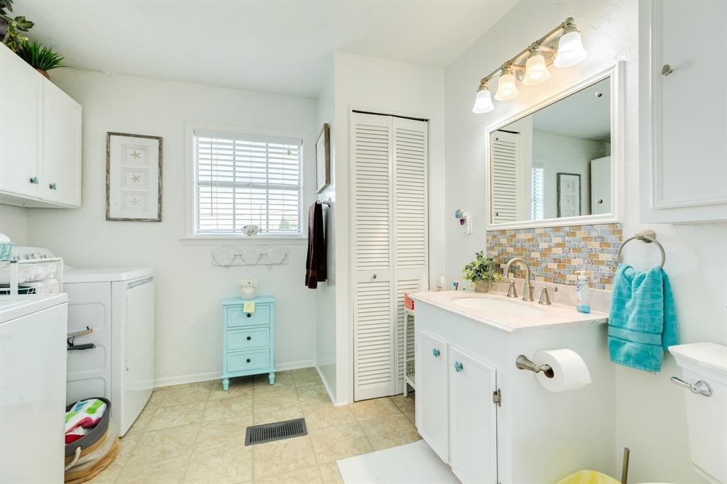 4022 Mason Drive, Galveston, Texas image 11