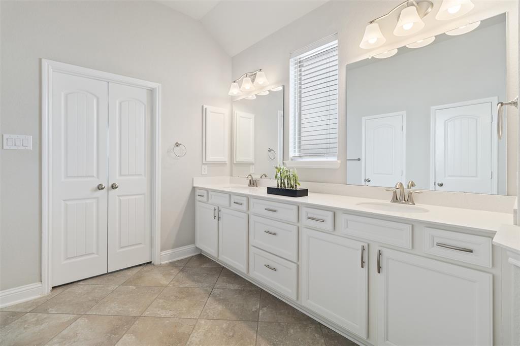 19411 Lake Ridge Drive, Manvel, Texas image 22