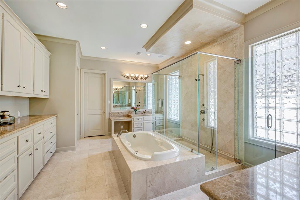 702 Mulberry Lane, Bellaire, Texas image 20