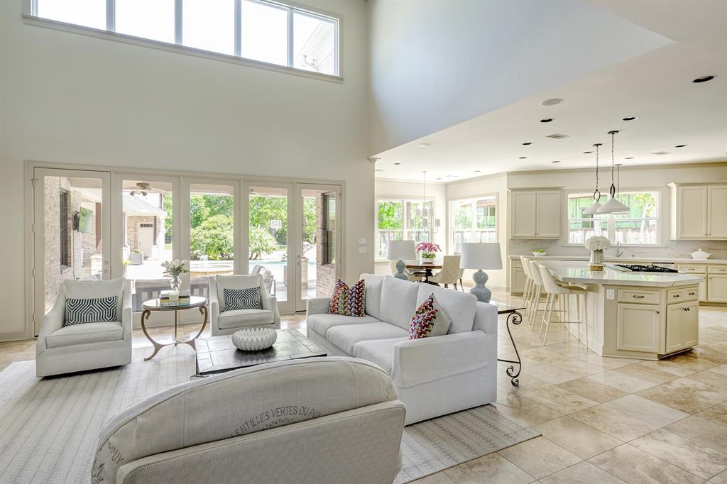 702 Mulberry Lane, Bellaire, Texas image 10