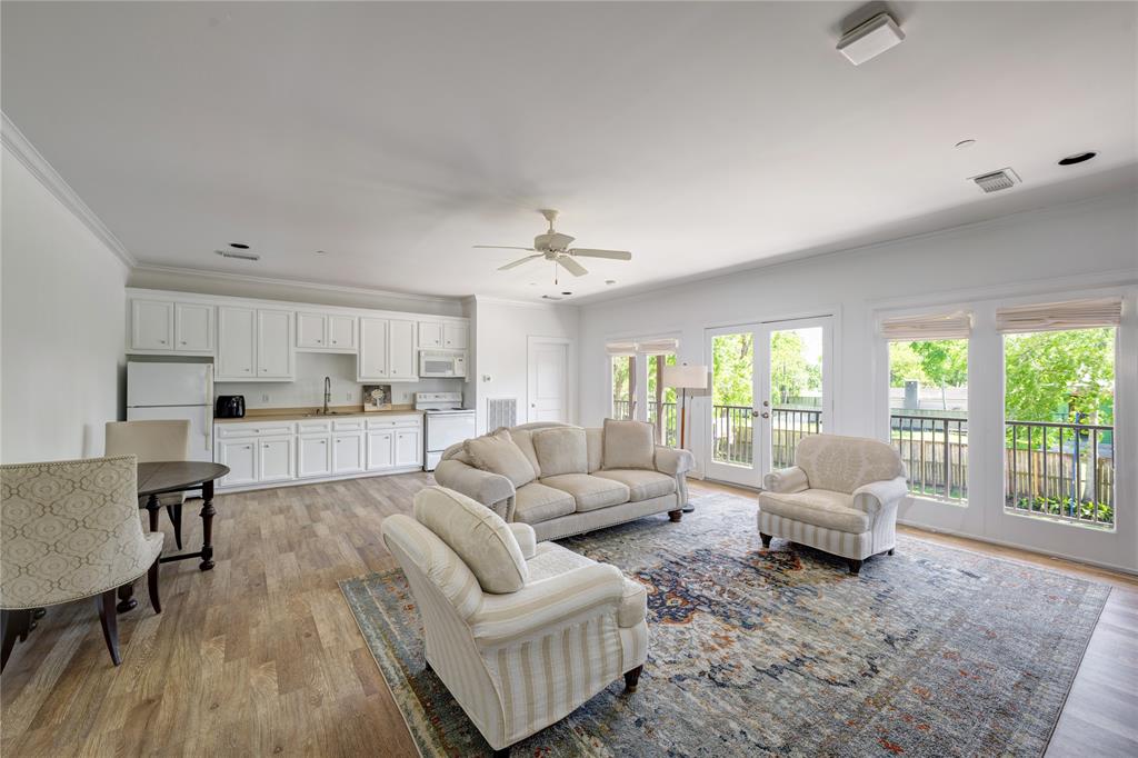 702 Mulberry Lane, Bellaire, Texas image 34