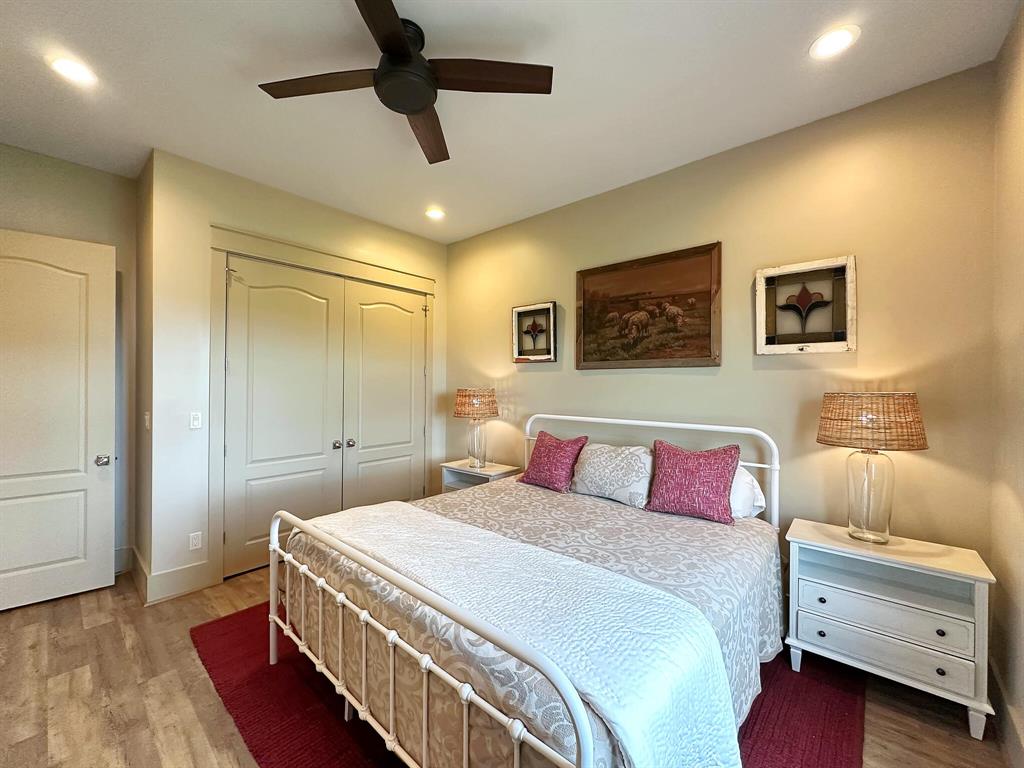 189 Ocean Shores Drive, Crystal Beach, Texas image 19