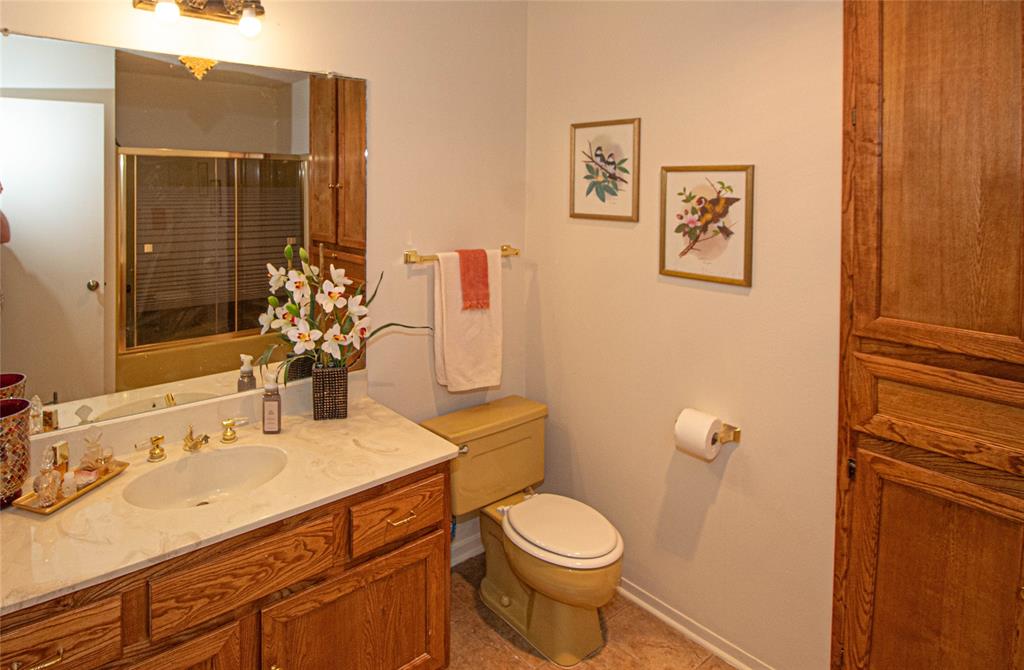 380 W Lake Drive, Livingston, Texas image 19