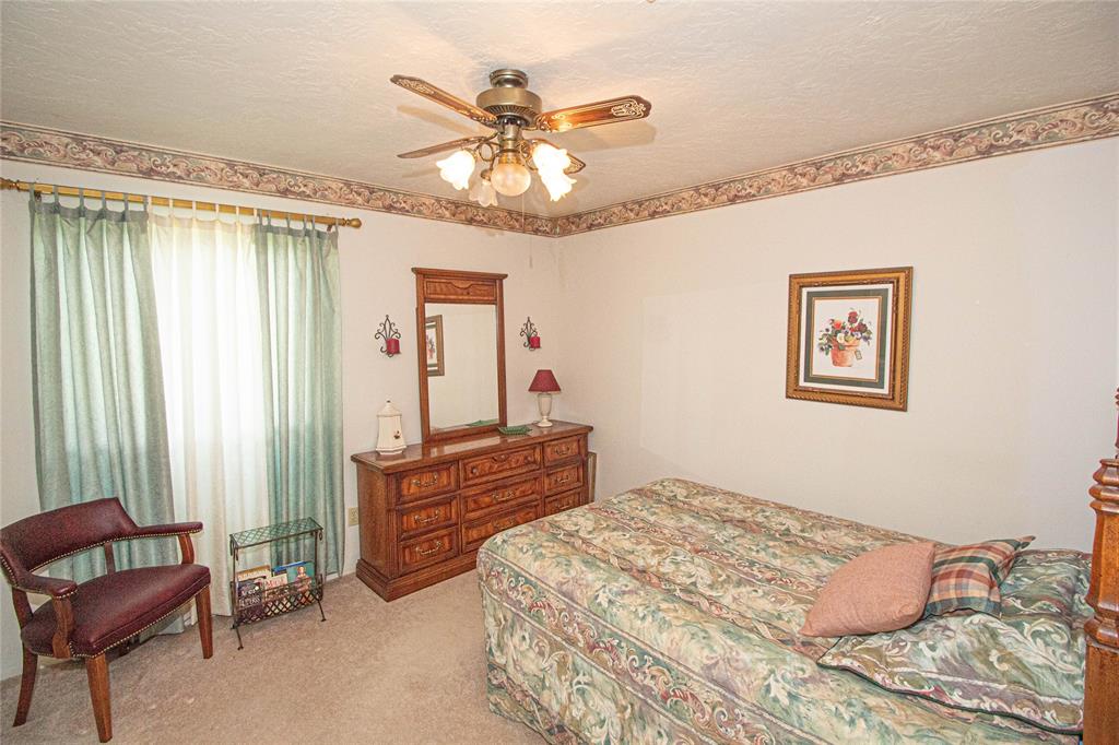 380 W Lake Drive, Livingston, Texas image 20