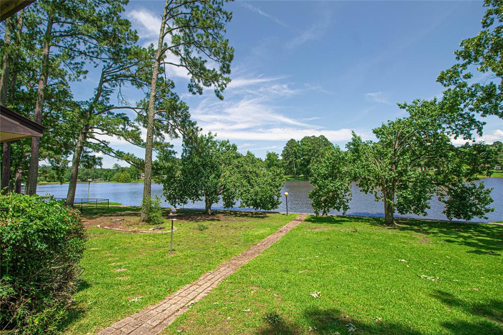 380 W Lake Drive, Livingston, Texas image 23