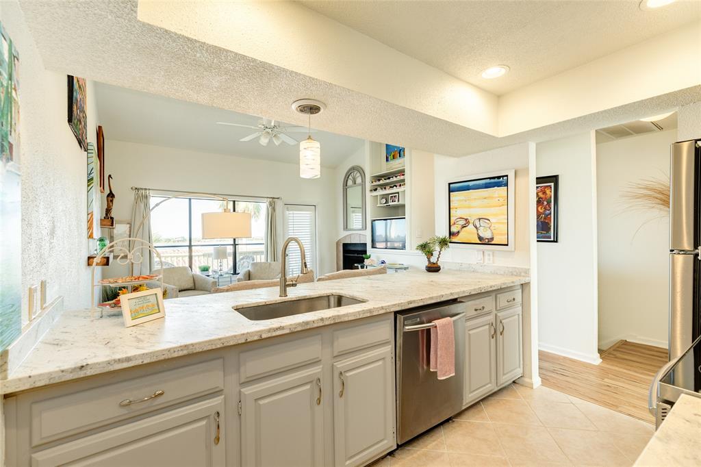 32 Dana Drive, Galveston, Texas image 17