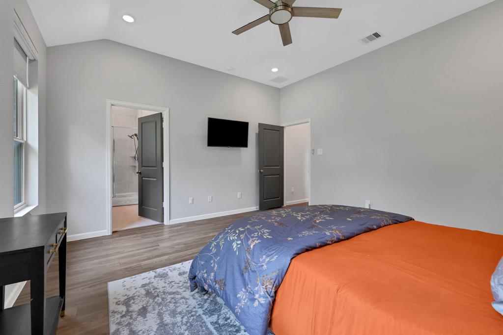 4933 Chester Lake Lane, Porter, Texas image 29