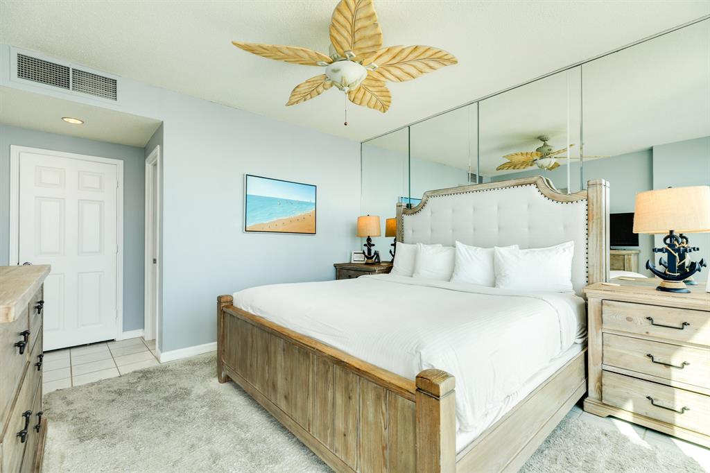 1401 E Beach Drive #811, Galveston, Texas image 12