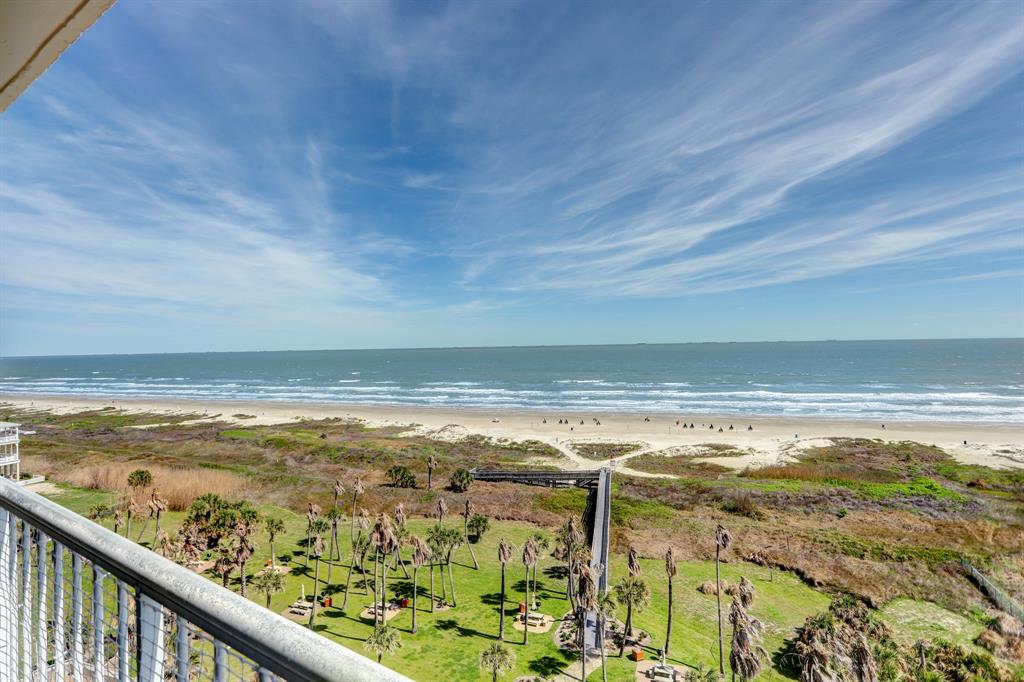 1401 E Beach Drive #811, Galveston, Texas image 2