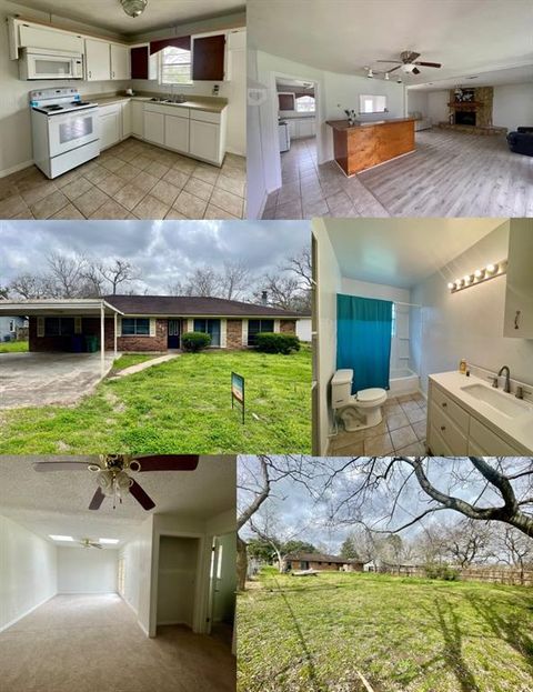 Single Family Residence in Sweeny TX 1008 Brockman Street.jpg