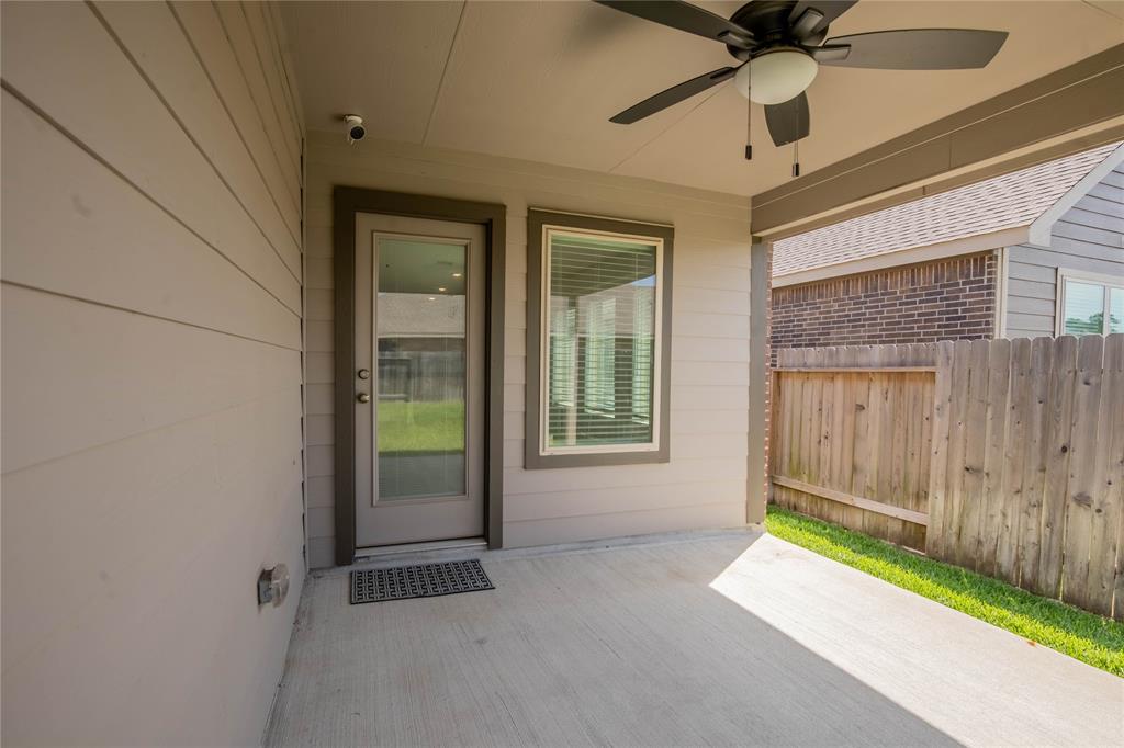 22065 Juniper Crossing Drive, New Caney, Texas image 30